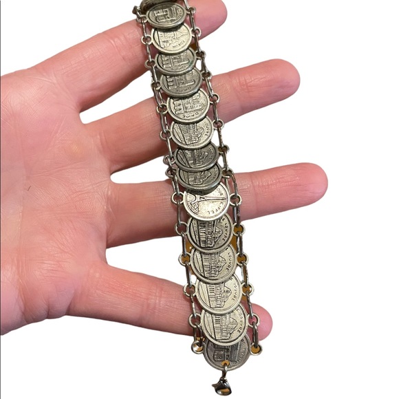 Vintage 1960s Silver Paris Eiffel Tower Travel Vacation coin link bracelet - Picture 3 of 10